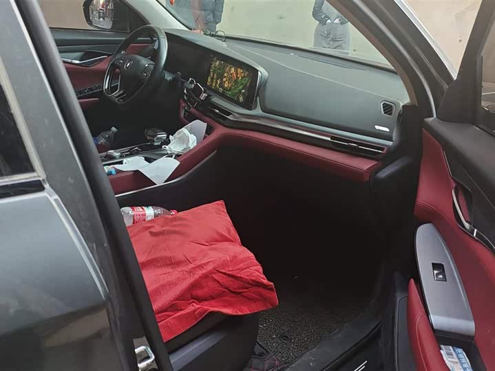 Фото 8 - Changan CS75 Plus