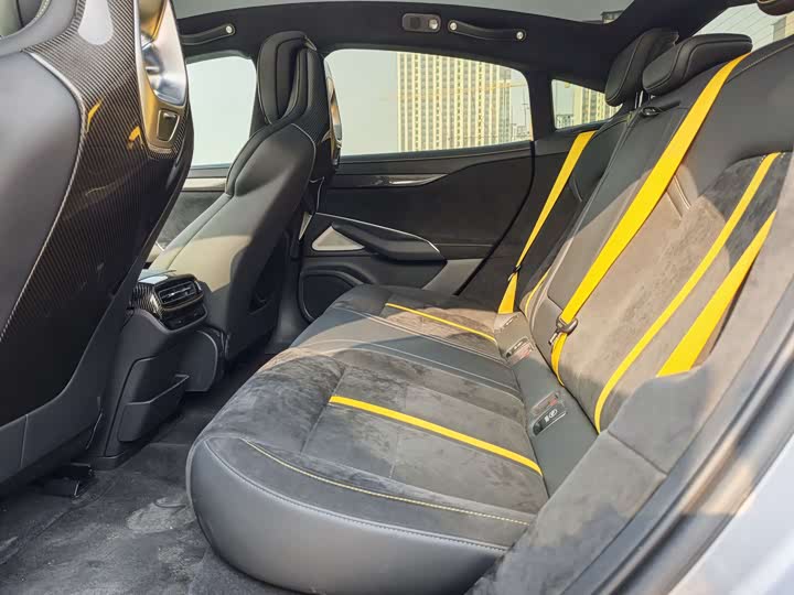 Фото 9 - Xiaomi SU7 Ultra