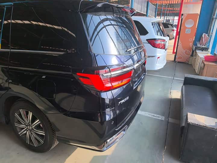 Фото 6 - Honda Odyssey