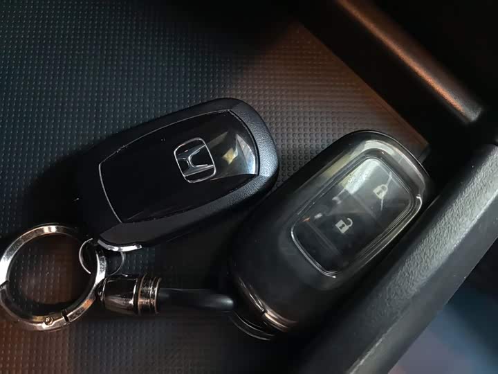 Фото 9 - Honda Odyssey