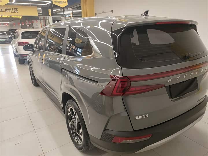 Фото 5 - Hyundai Custo