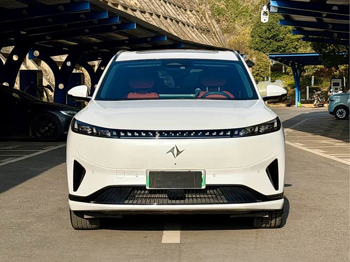 Фото 2 - Dongfeng Yipai eπ 008