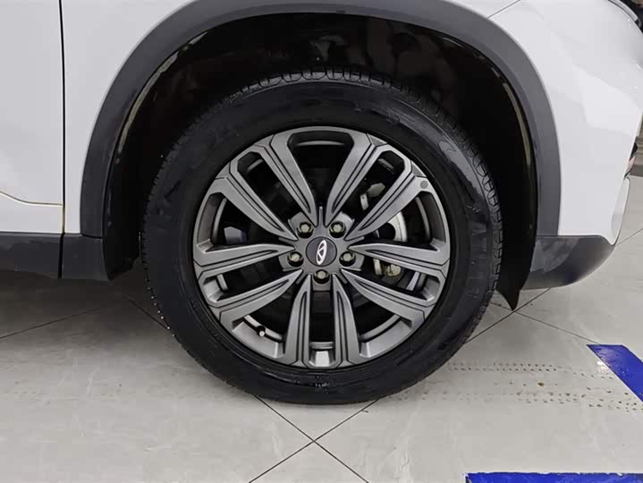 Фото 6 - Chery Tiggo 8