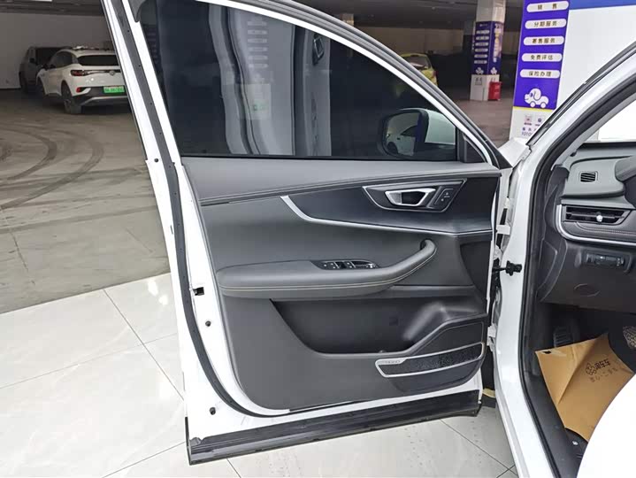 Фото 7 - Chery Tiggo 8