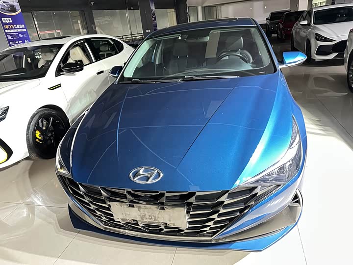 Фото 2 - Hyundai Elantra N line