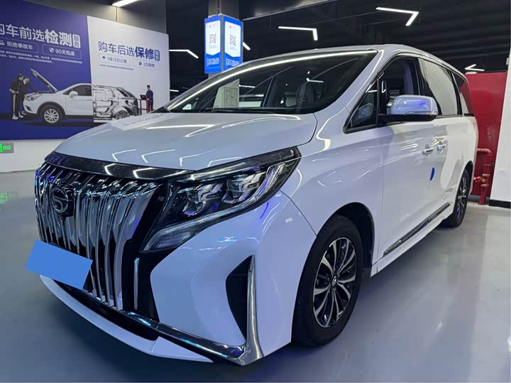 Фото 1 - GAC Trumpchi M8