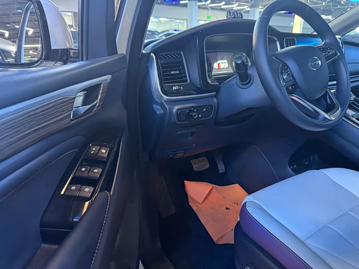 Фото 4 - GAC Trumpchi M8