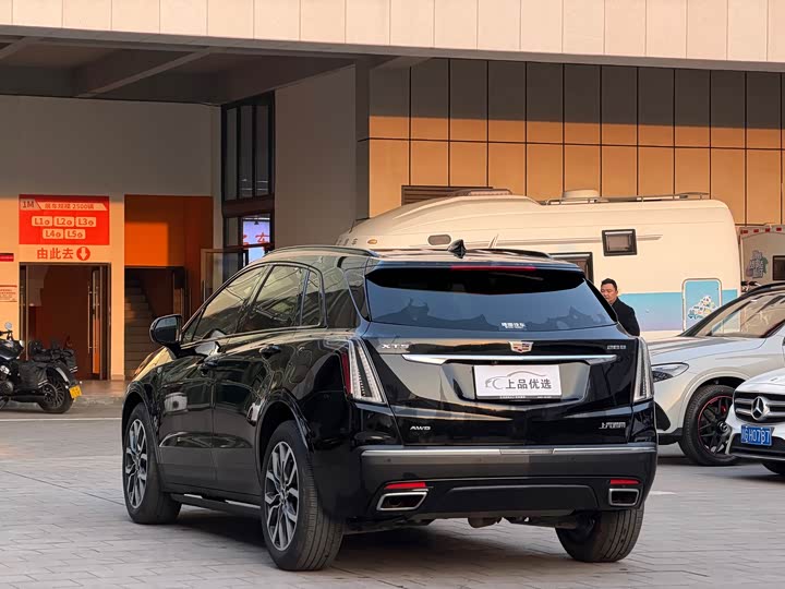 Фото 5 - Cadillac XT5