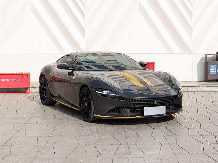 Фото 3 - Ferrari Roma