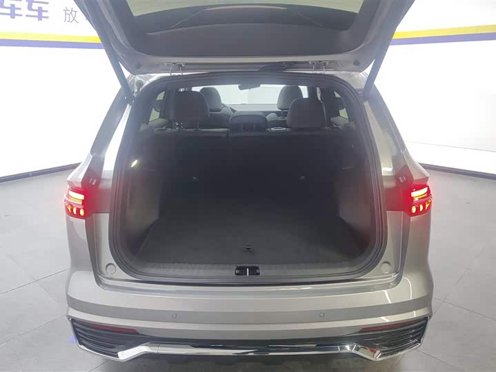 Фото 4 - Geely Monjaro