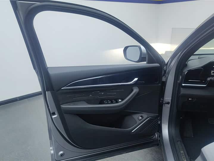 Фото 7 - Geely Monjaro