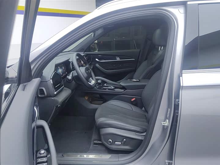 Фото 9 - Geely Monjaro