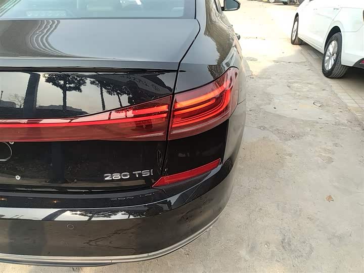 Фото 8 - Volkswagen Passat