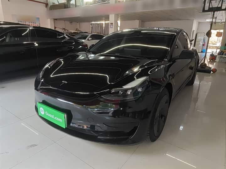 Фото 1 - Tesla Model 3