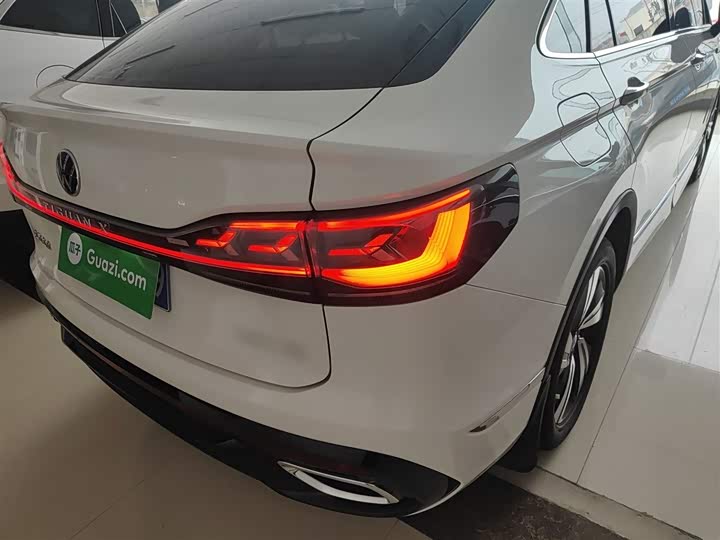 Фото 8 - Volkswagen Tiguan X