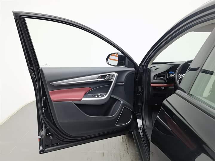 Фото 8 - Dongfeng Aeolus AX7