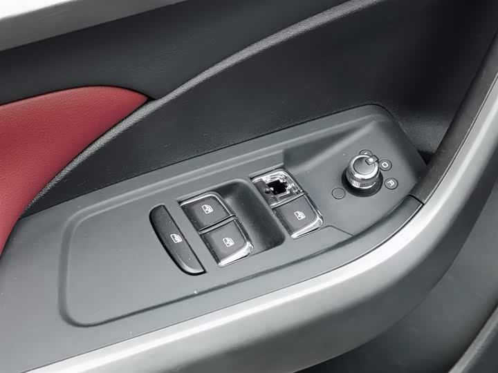 Фото 9 - Dongfeng Aeolus AX7