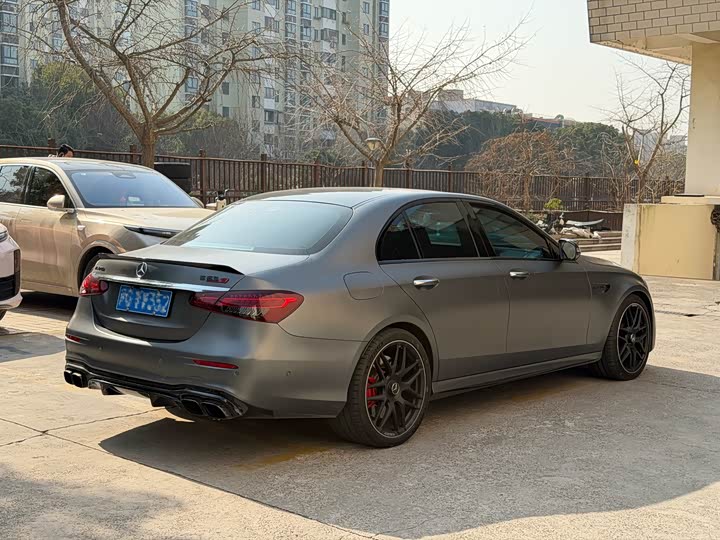 Фото 3 - Mercedes-Benz E-Class AMG