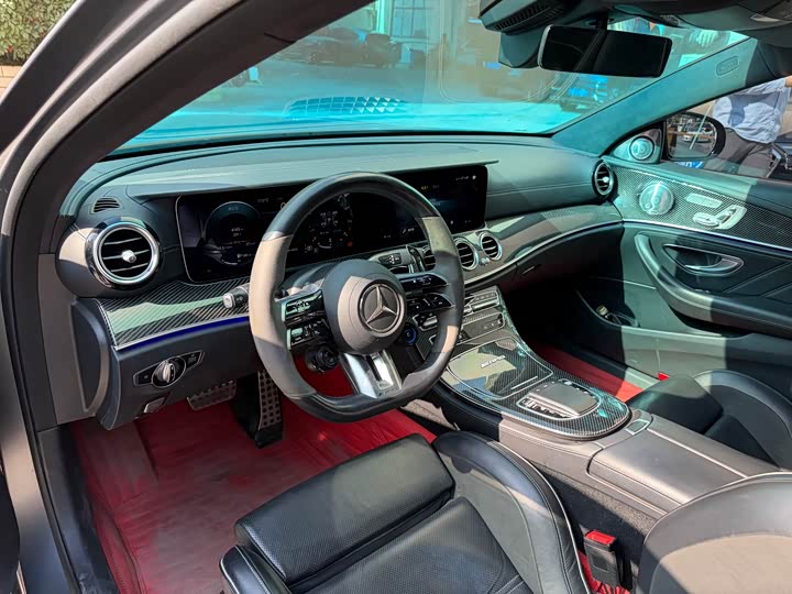 Фото 6 - Mercedes-Benz E-Class AMG