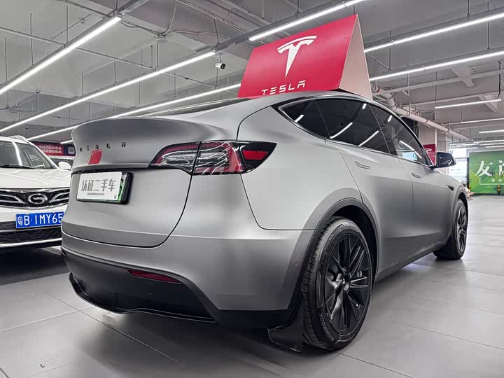 Фото 9 - Tesla Model Y