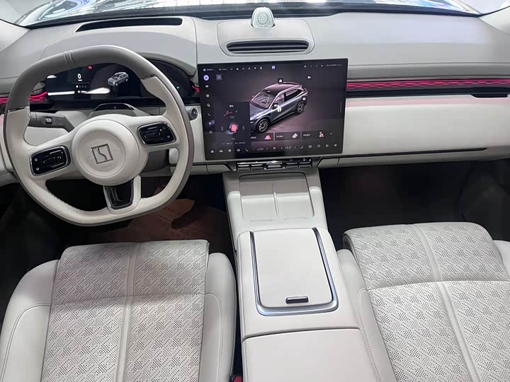 Фото 3 - Zeekr 7X