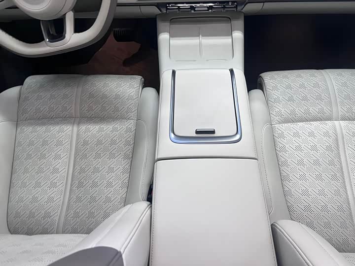 Фото 6 - Zeekr 7X