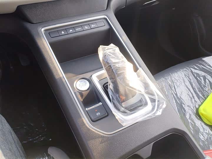 Фото 6 - Dongfeng Aeolus E70