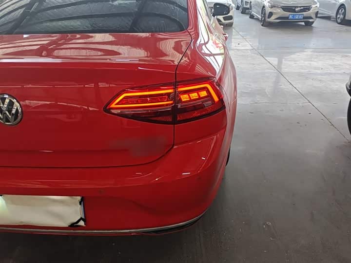 Фото 8 - Volkswagen Lamando L