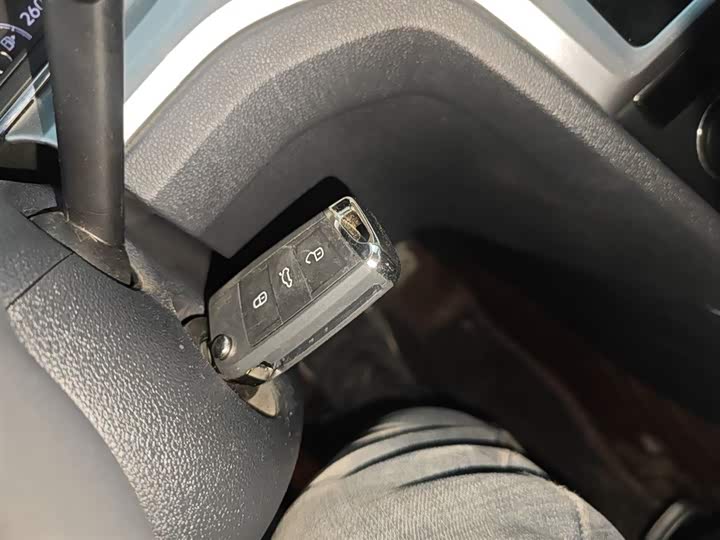 Фото 9 - Volkswagen Lamando L