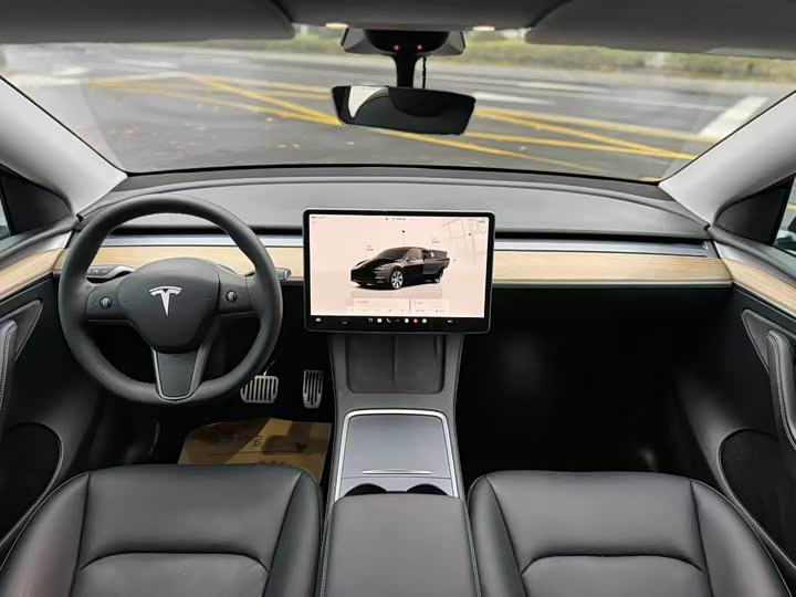 Фото 7 - Tesla Model Y