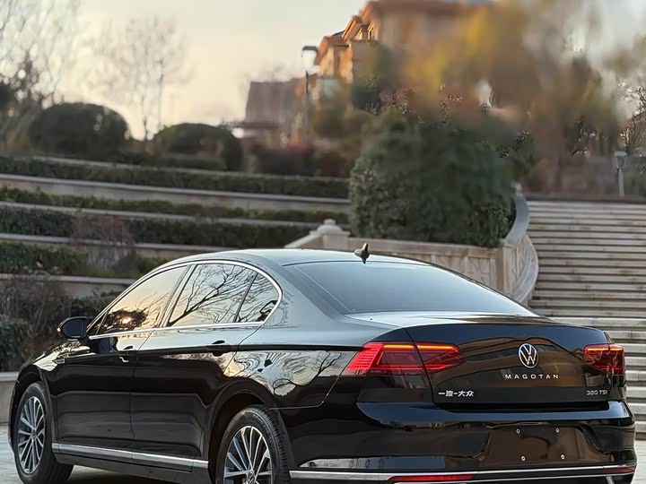 Фото 4 - Volkswagen Magotan