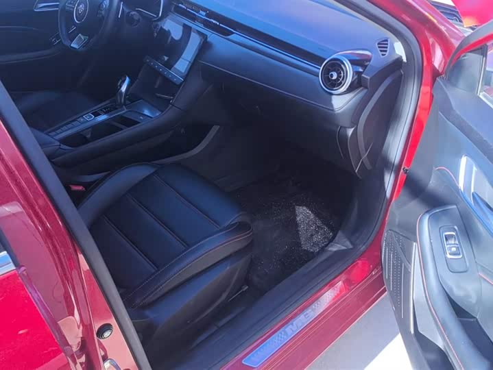 Фото 8 - MG Motor 6