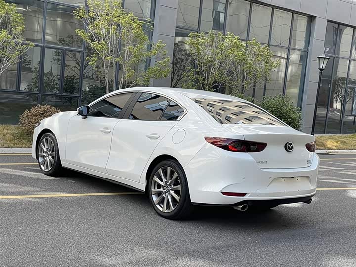 Фото 9 - Mazda 3 (Axela)