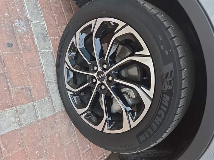 Фото 6 - Lincoln Nautilus