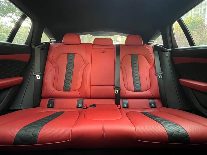 Фото 6 - BMW X6 M