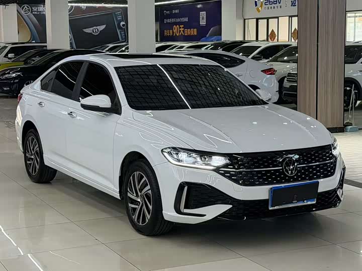 Фото 7 - Volkswagen Lavida