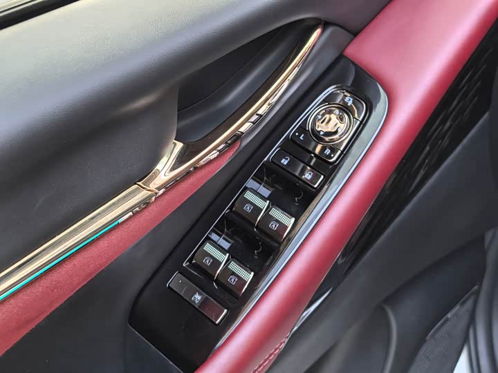 Фото 6 - GAC Trumpchi E9