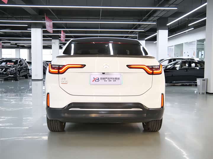 Фото 6 - Nio EC6