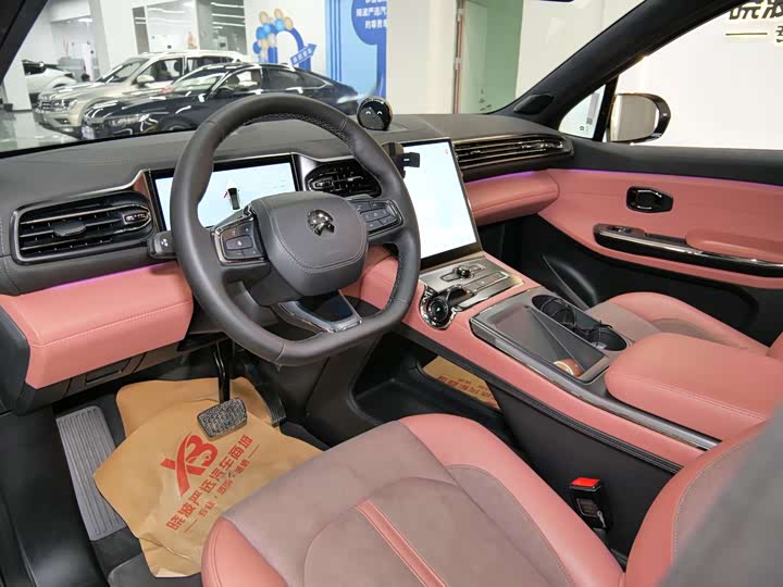 Фото 8 - Nio EC6