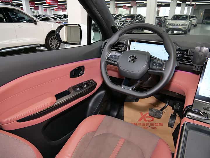 Фото 9 - Nio EC6