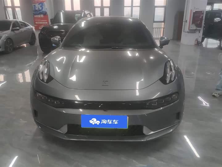 Фото 2 - Zeekr 001