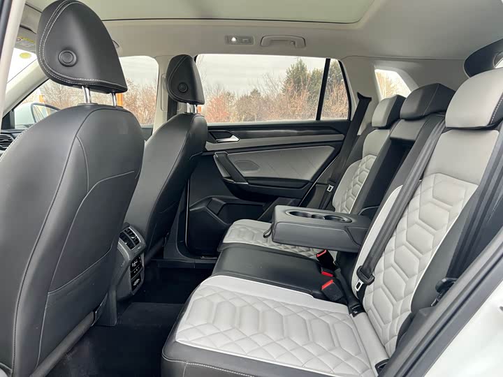 Фото 5 - Volkswagen Tayron