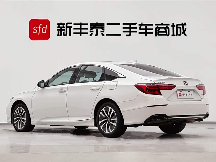 Фото 6 - Honda Inspire