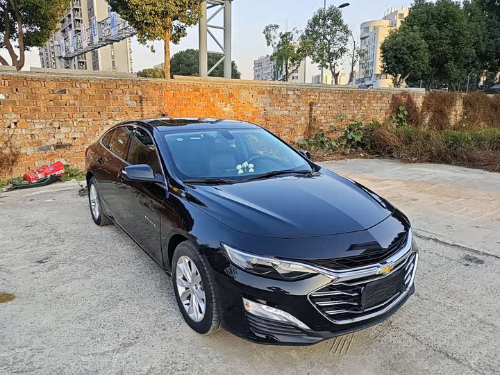 Фото 3 - Chevrolet Malibu XL