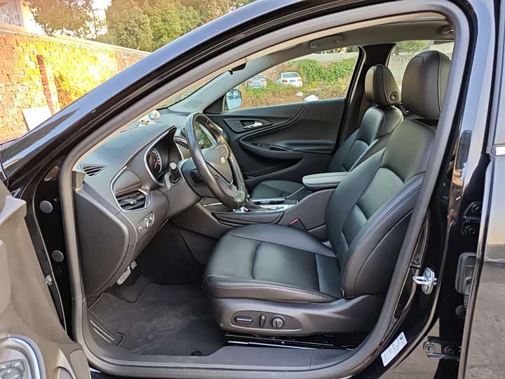 Фото 4 - Chevrolet Malibu XL