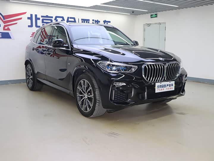 Фото 2 - BMW X5