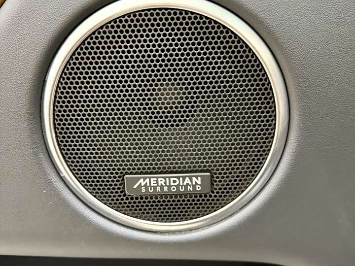 Фото 8 - Land Rover Discovery Sport