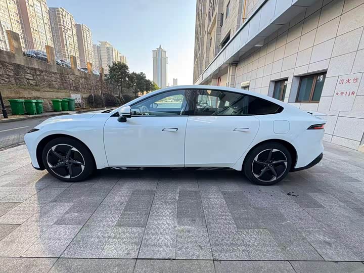 Фото 4 - Dongfeng Yipai eπ 007