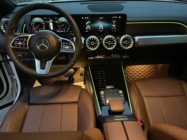 Фото 5 - Mercedes-Benz GLB-Class