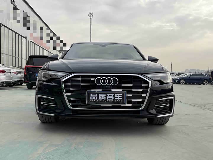 Фото 2 - Audi A6L